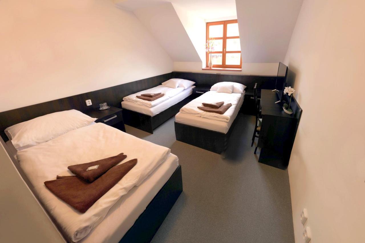 Stirinska Stodola U Prahy Hotel Kamenice Buitenkant foto