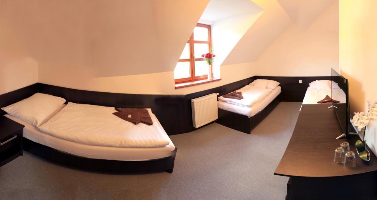 Stirinska Stodola U Prahy Hotel Kamenice Buitenkant foto