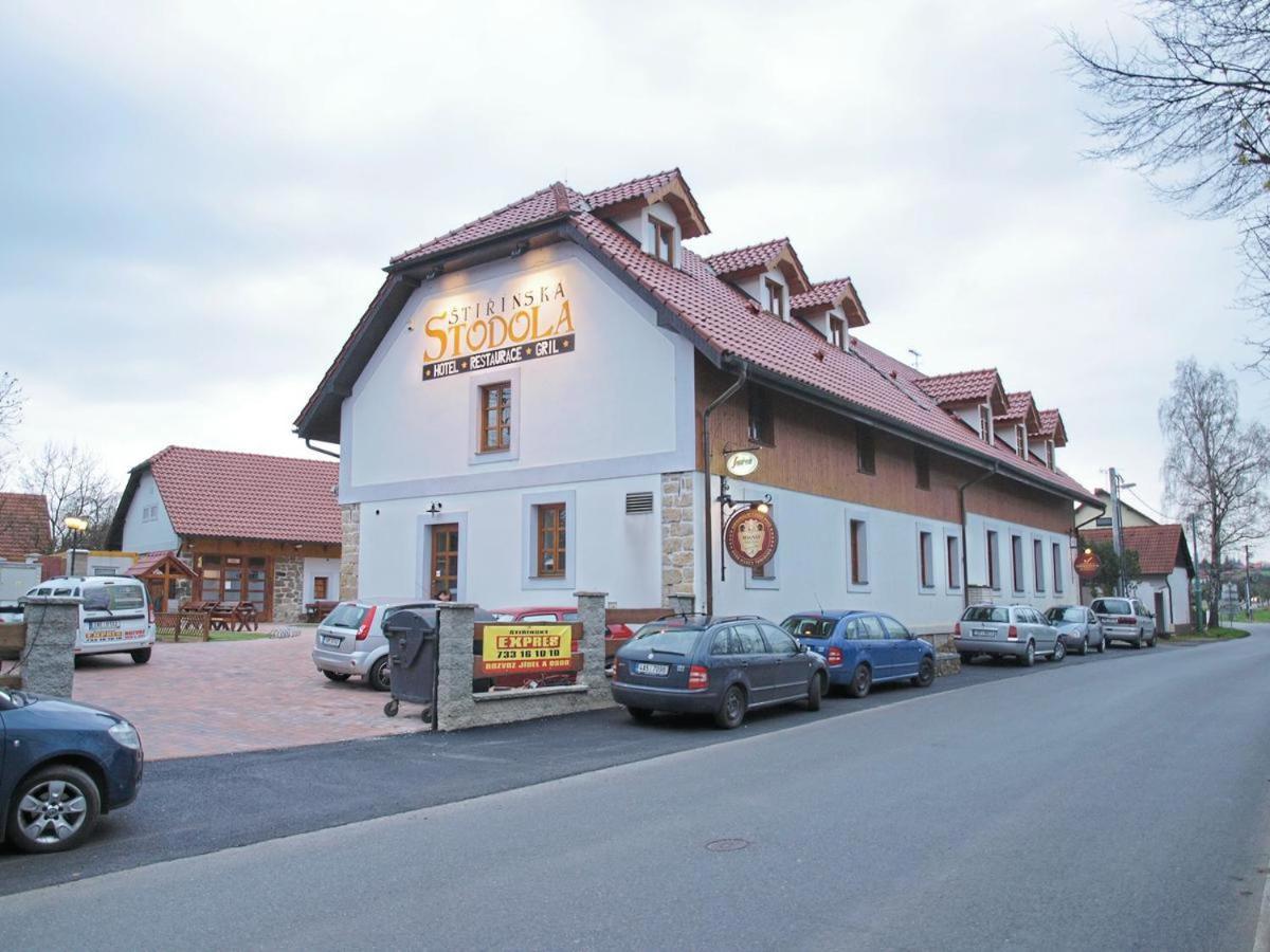 Stirinska Stodola U Prahy Hotel Kamenice Buitenkant foto