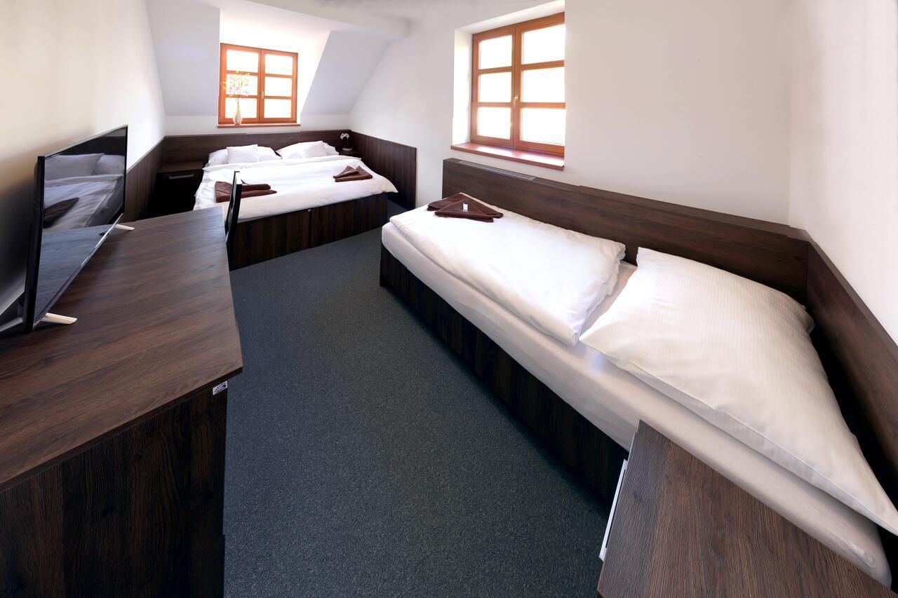 Stirinska Stodola U Prahy Hotel Kamenice Buitenkant foto